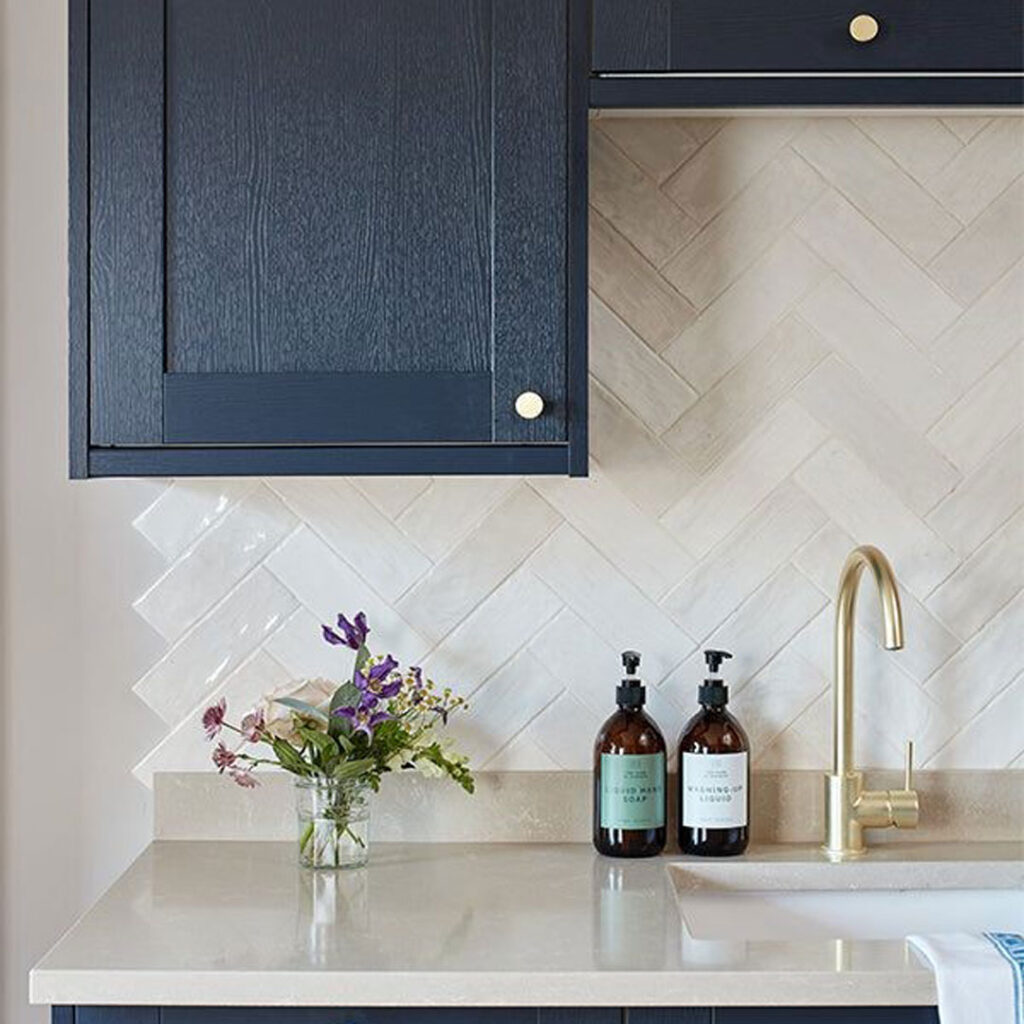 طراحی کابینت سفید
